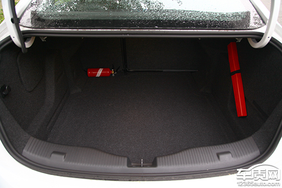 16款科鲁兹1.4t领锋,12款1.8自动雪佛兰科鲁兹试驾