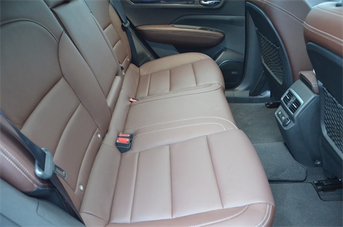 试驾2011雷诺科雷傲,东风雷诺科雷傲2018款试驾四驱