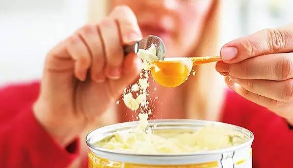 进口奶粉dha含量比较高的奶粉,进口奶粉好还是国产奶粉好求推荐