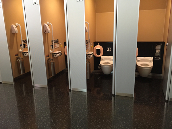 骑马蹲裆式有什么好处,骑马蹲裆式的正确方法