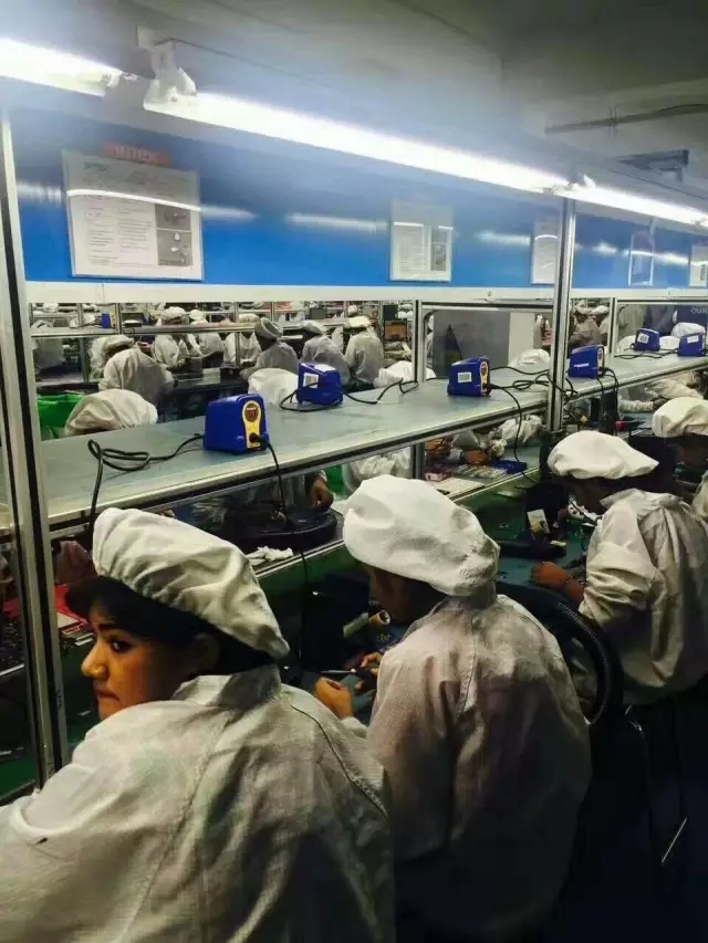 中国手机产业视察团走进Intex、闻尚