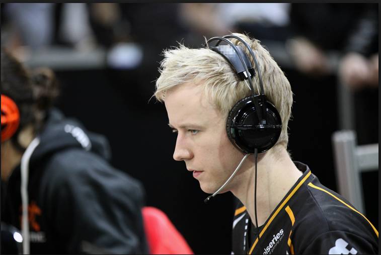 游戏耳机到底怎么选择,游戏耳机怎么选择