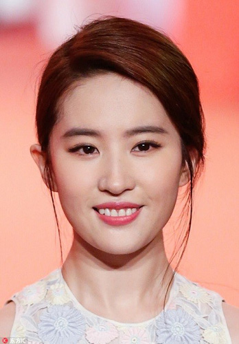 像明星学习桃花面十款粉色腮红不怕没草种