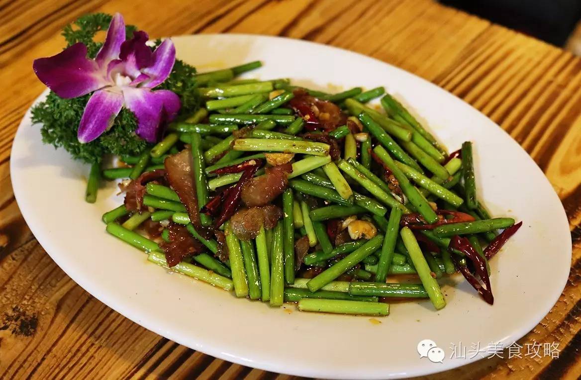 一大班汕头吃货争着到这家店*鸡叫**，竟引起一场“骚乱”！手快有手慢没！