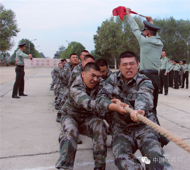 新兵连辛苦还是下连辛苦,新兵连吃了很多苦