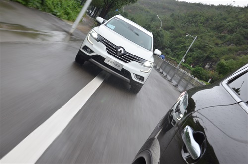 试驾2011雷诺科雷傲,东风雷诺科雷傲2018款试驾四驱