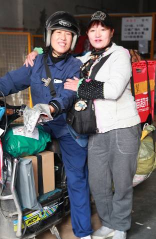 武汉快递员一单挣多少,快递员月薪8000不干了