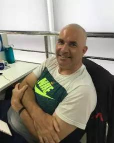 篮球单手肩上传球技术教案,八字传球篮球训练