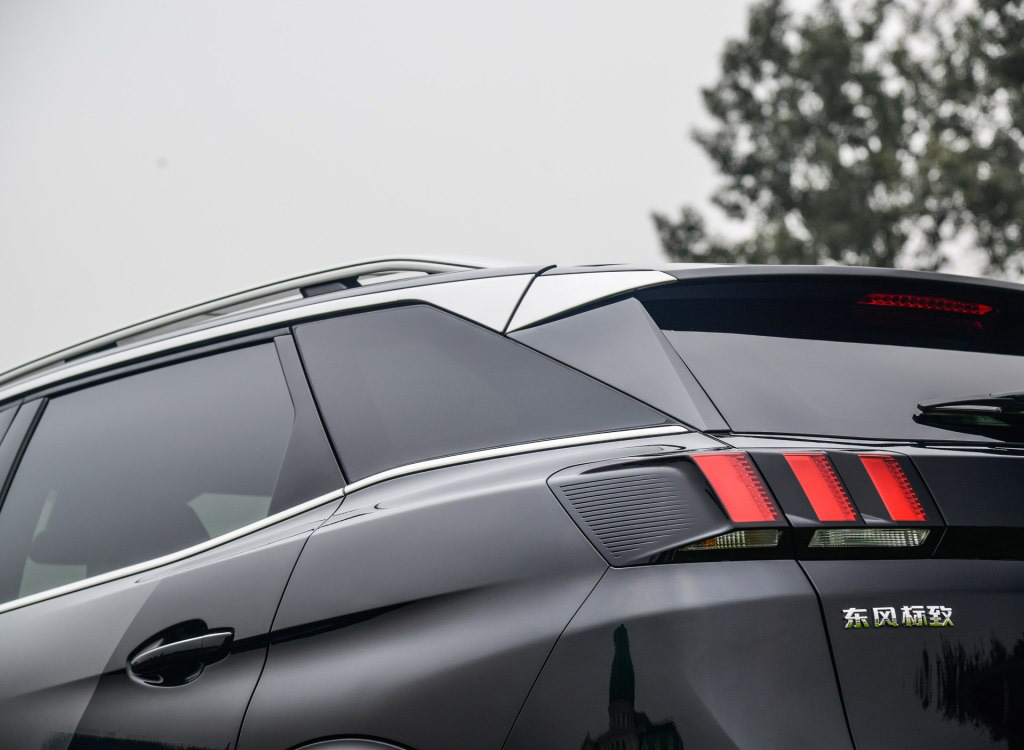 东风标致4008的评价,标致40081.6t和1.8t有什么区别