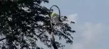 网球上旋球难回击,网球上旋球发全力不出界