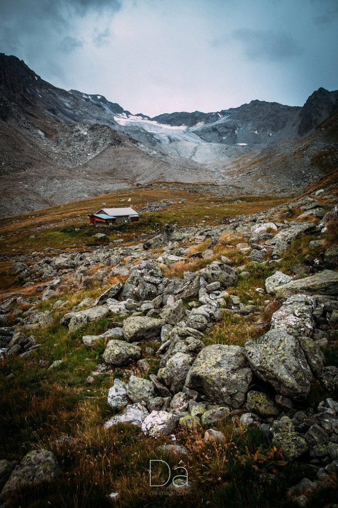 阿尔卑斯山徒步视频大全,瑞士阿尔卑斯山脉徒步实测