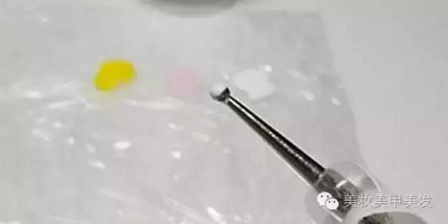 不会美甲想开美甲店,不会打扮怎么学打扮