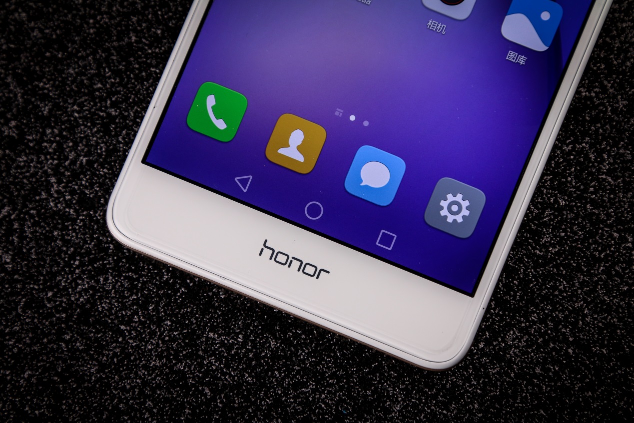 千元机中荣耀畅玩系列有好用的吗,千元旗舰手机荣耀畅玩7x