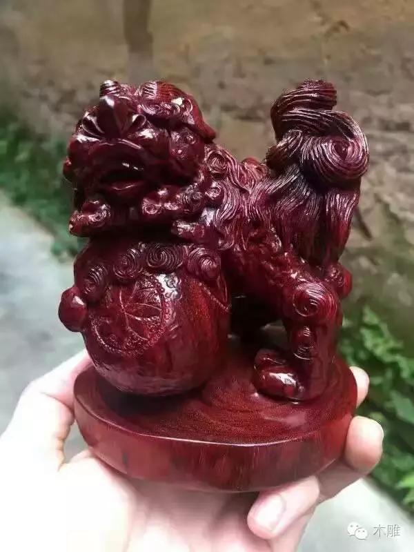 带星星的手串都是什么材质,小叶紫檀带星星是真的吗