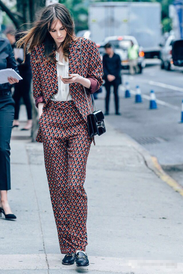 古驰gucci300左右单品,gucci最受欢迎的女包价格