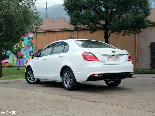 吉利帝豪2017款百万向上互联版,吉利帝豪百万款测试