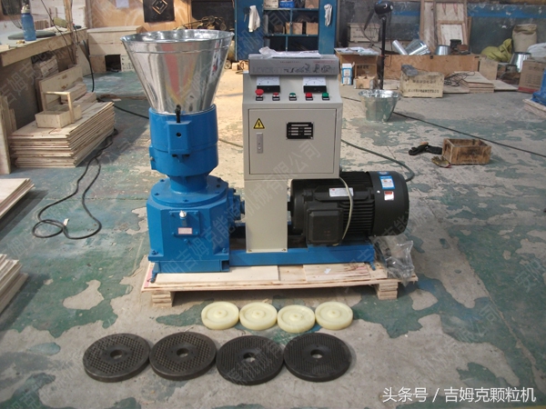 画眉鸟饲料机器,做画眉鸟饲料颗粒机视频