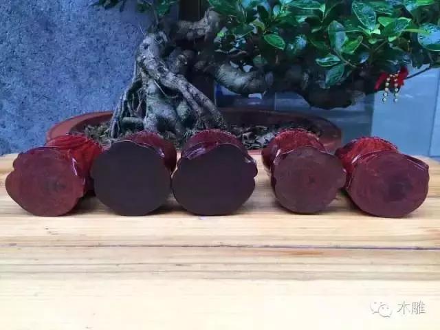 带星星的手串都是什么材质,小叶紫檀带星星是真的吗