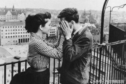 男女朋友奇葩吵架理由,男女朋友总是因为一件事吵架