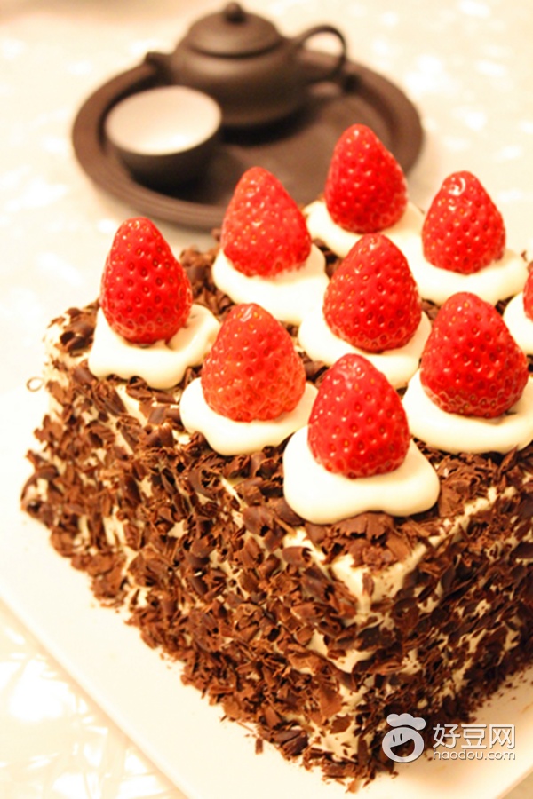 85度c樱桃黑森林蛋糕,黑森林樱桃蛋糕的做法