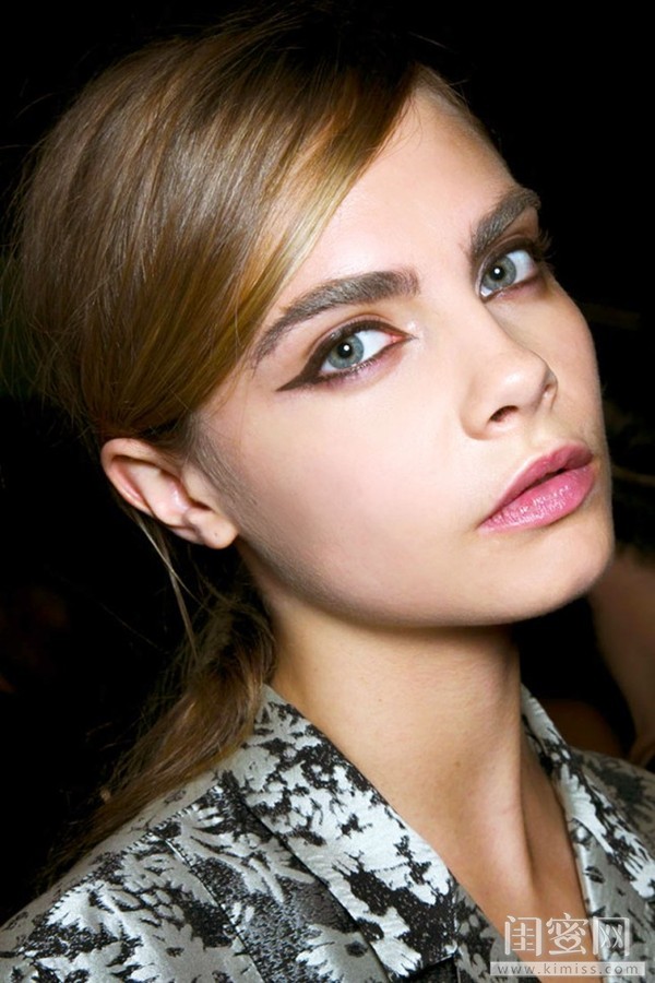 眉毛的正确修眉方法,江湖失传已久的技巧