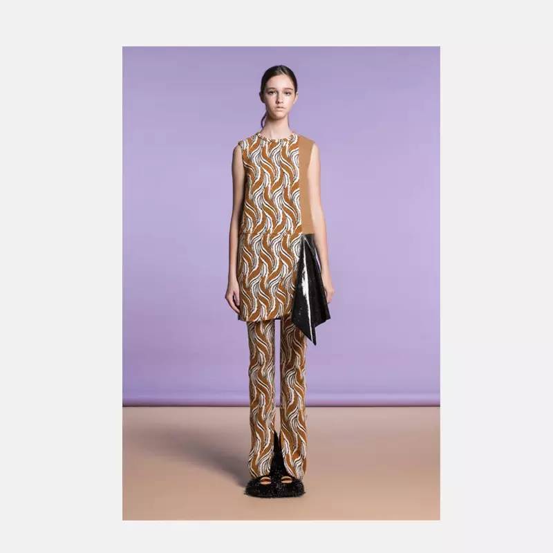 超现实主义影片中的人物,超现实主义电影人物形象塑造