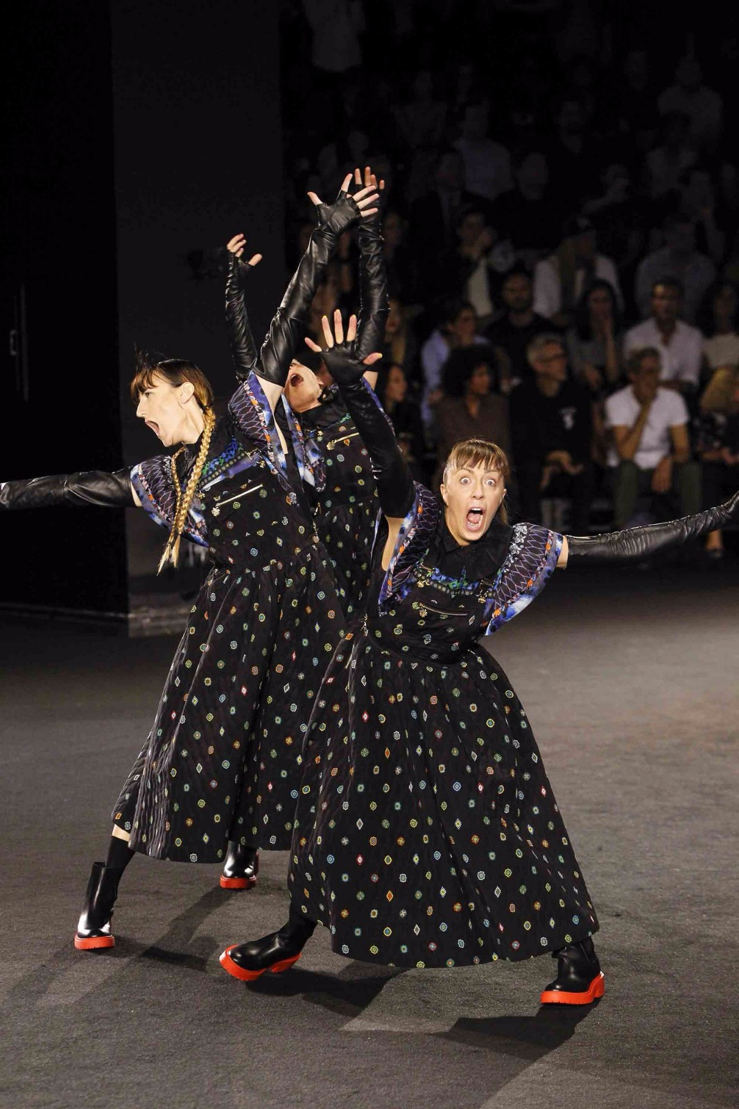 范爷绝世美颜，还是把KenzoXHM穿成了花老虎