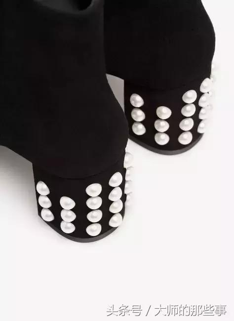 这双鞋成时尚界新宠,明星同款珍珠鞋