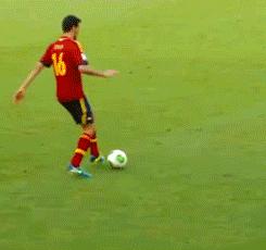 gif搞笑进球,gif足球过人