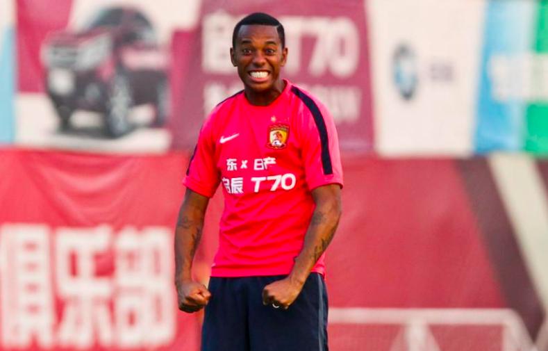 gif搞笑进球,gif足球过人