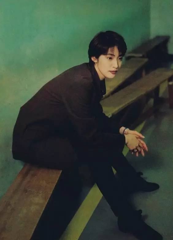 你妈做梦也没想到，你居然会被一个女人掰弯！