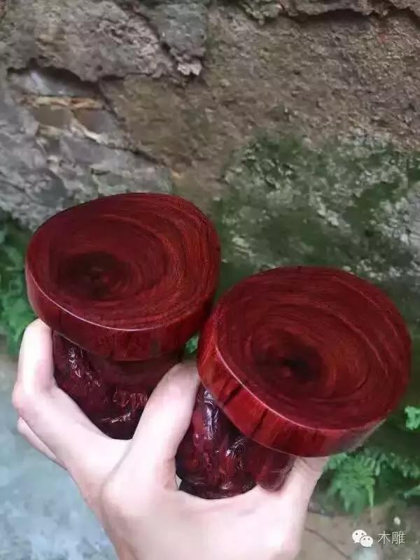 带星星的手串都是什么材质,小叶紫檀带星星是真的吗