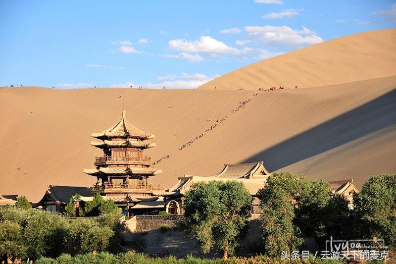 手牵手一起走遍大自然每个角落,手牵手一起走遍祖国的每个角落