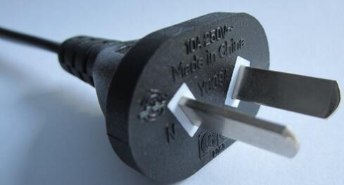 多国旅行转换器是什么,全球旅行转接器套装