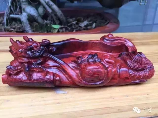 带星星的手串都是什么材质,小叶紫檀带星星是真的吗