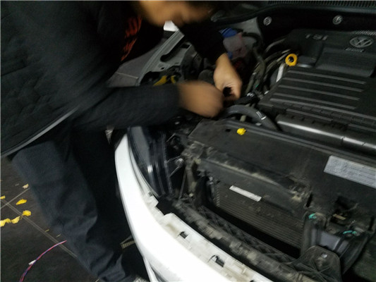 速腾改灯是氙气灯好还是led好,2018款速腾车灯升级案例