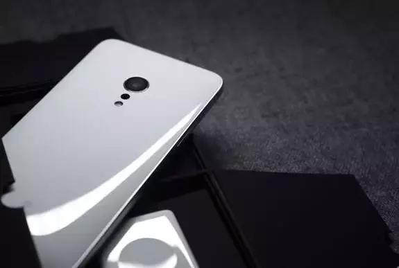 mate9高配现在是否值得买,华为mate9和r9s哪个好