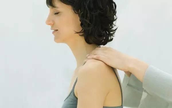 儿童甲状腺肿大会自愈,甲状腺肿大会自己好吗