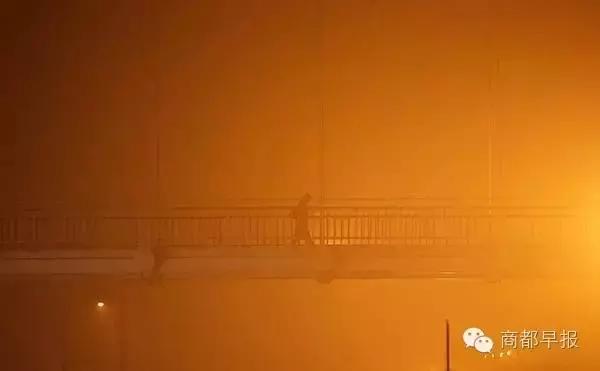 今日郑州2016年11月8日（农历丙申年十月初九星期二）