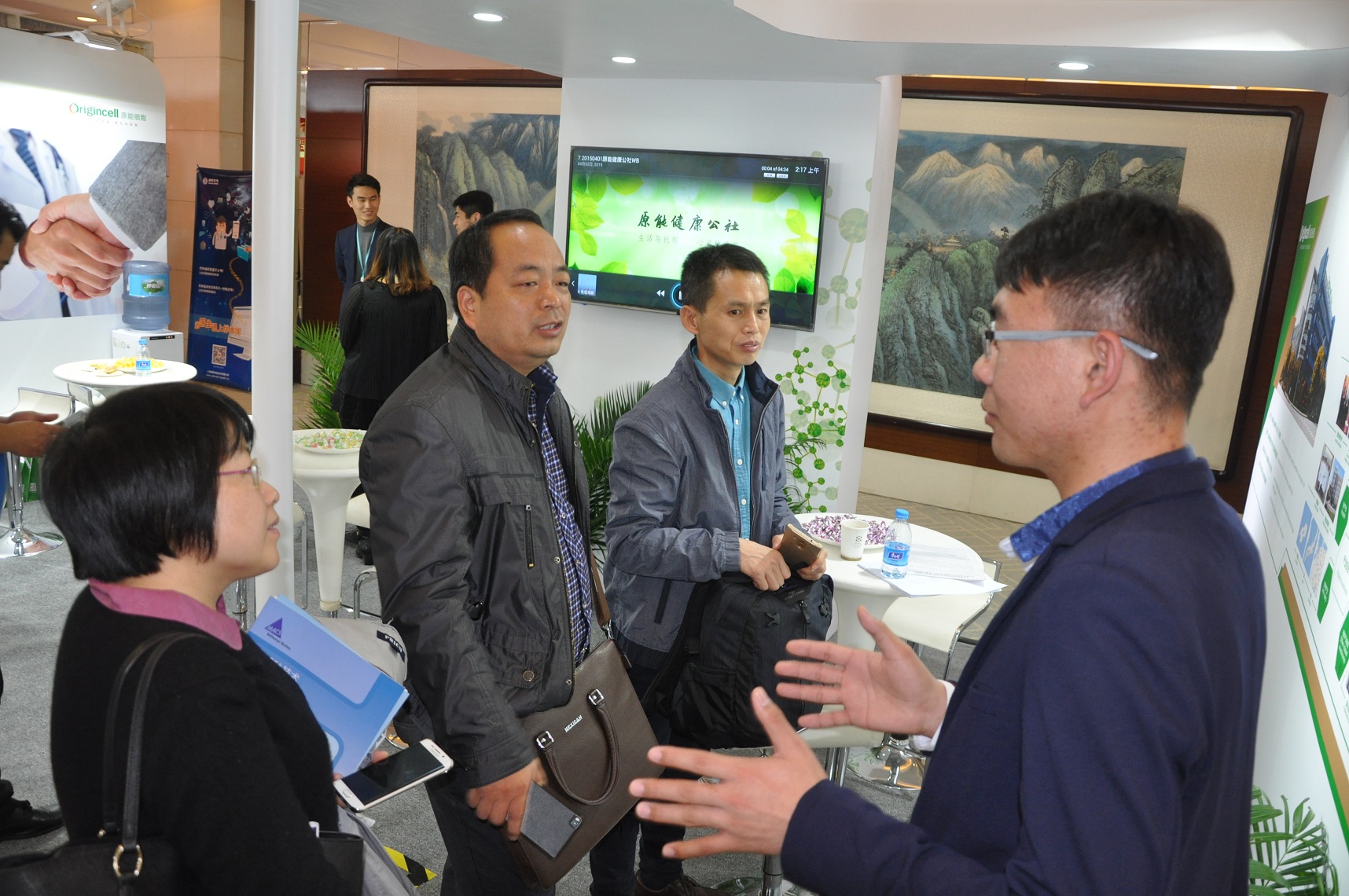 热烈恭喜中医药大会召开,热烈庆祝全国中医药大会