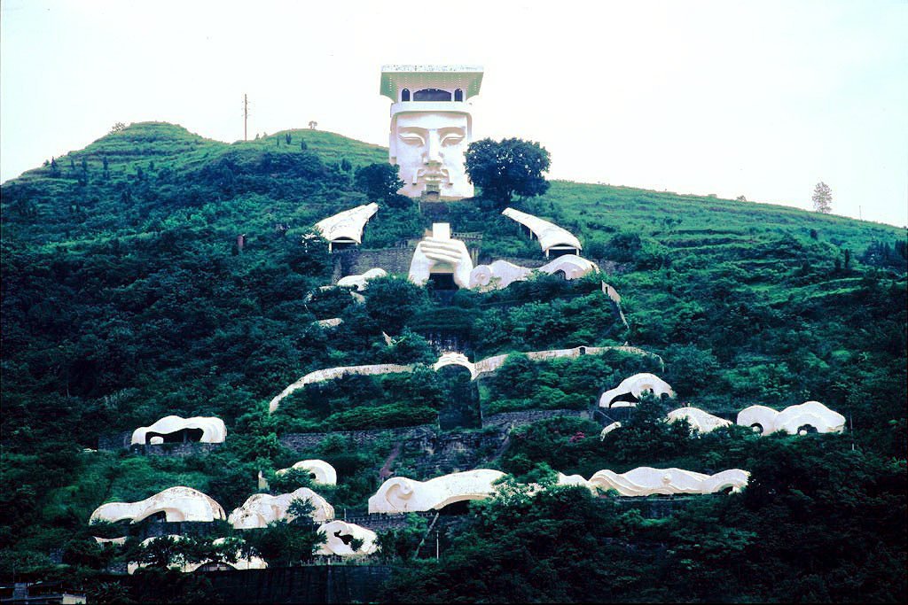 传说这里是人类亡灵的归宿之地