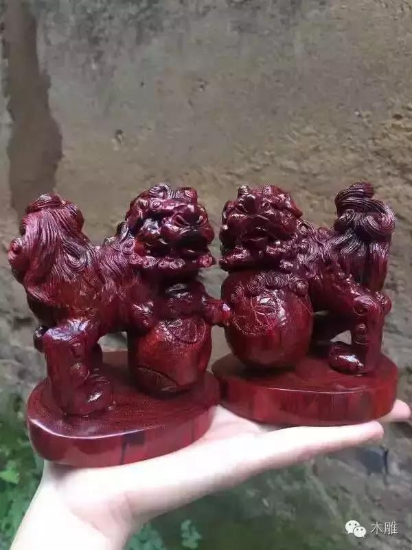 带星星的手串都是什么材质,小叶紫檀带星星是真的吗