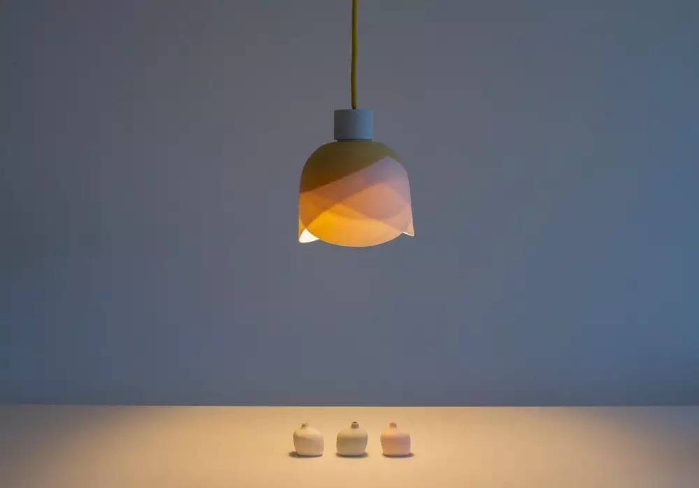 他们在老厂房玩这个，刺激得飞起来