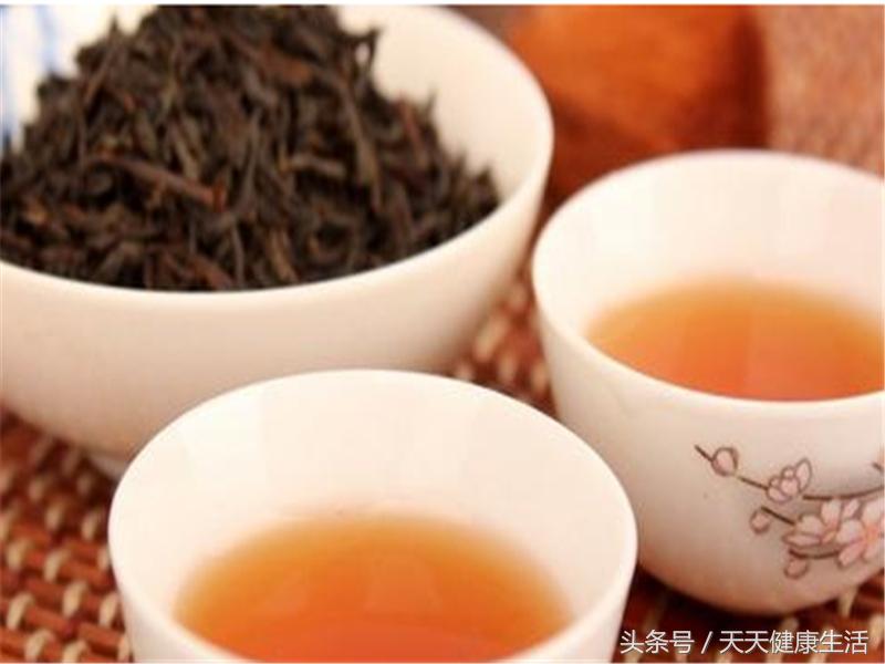 嘴里经常发咸甜是脾胃病的表现吗,嘴里清淡是什么原因