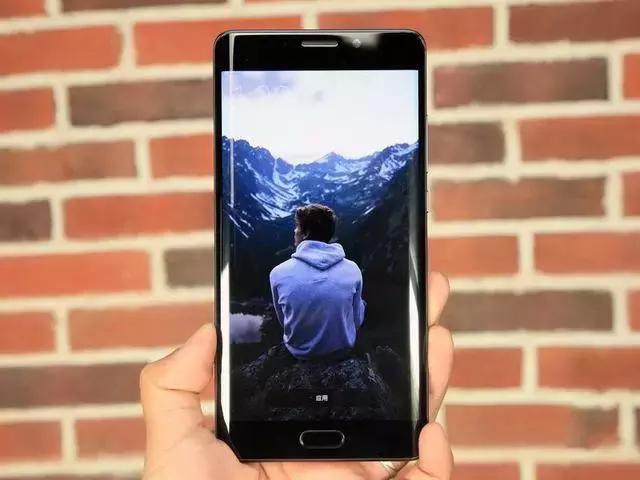 mate9高配现在是否值得买,华为mate9和r9s哪个好