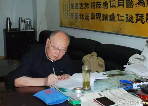 记录癌症被治好的一本书,被判无期的中医