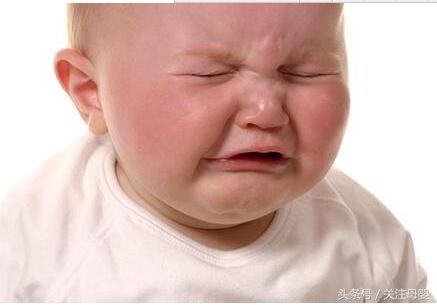 孩子恶心呕吐按摩哪个地方见效,小孩经常呕吐吃啥调理脾胃