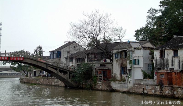 几十一个的紫砂壶成本只要10块钱,半手工紫砂壶上万元有吗