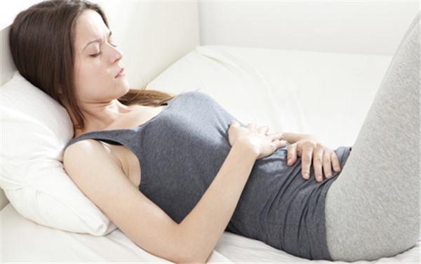 自然流产是缘还是孽,无声无息自己流产怎么回事