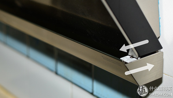 美的抽油烟机侧吸式清洗图解,油烟机拆卸清洗详细全过程美的